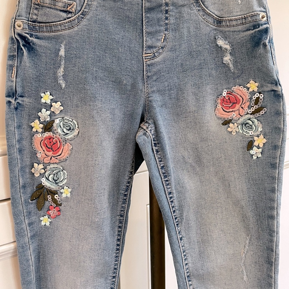 Embroidered Girls Mid Rise Jean - Picture 3 of 11